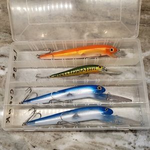 4 Fishing lures in case